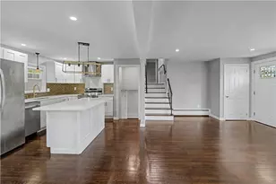 134 Rogers Ave, Barrington, RI 02806 - Photo 12