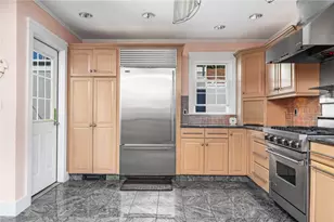 8 Rushton Dr, Cranston, RI 02905 - Photo 22