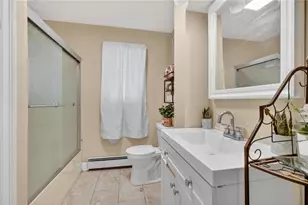368 Hawkins St, Providence, RI 02904 - Photo 20