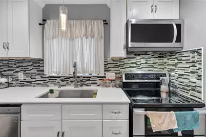 368 Hawkins Street, Providence, RI 02904 - Photo 10