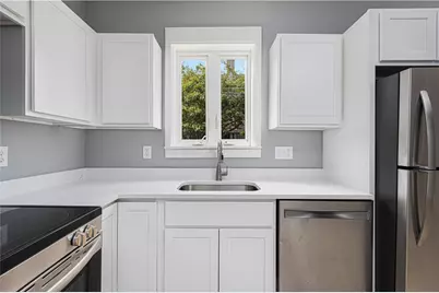 427 Spring Street #1, Newport, RI 02840 - Photo 2