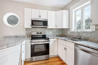 427 Spring Street #1, Newport, RI 02840 - Photo 4