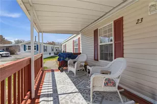 27 Woodward Rd, Lincoln, RI 02865 - Photo 2