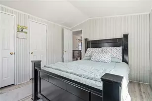 27 Woodward Rd, Lincoln, RI 02865 - Photo 14