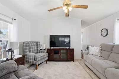 27 Woodward Road, Lincoln, RI 02865 - Photo 6