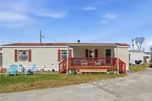 27 Woodward Rd, Lincoln, RI 02865 - Photo 1