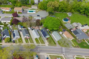 158 Gentian Ave, Providence, RI 02908 - Photo 42