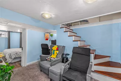 158 Gentian Avenue, Providence, RI 02908 - Photo 18