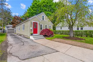 158 Gentian Ave, Providence, RI 02908 - Photo 2
