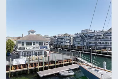 21 Brown and Howard, Newport, RI 02840 - Photo 30