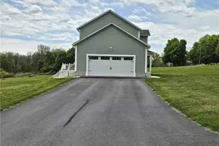 2 Legacy Dr, Sterling, CT 06377 - Photo 6