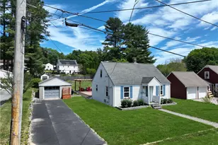 21 Lowell St, Coventry, RI 02816 - Photo 4