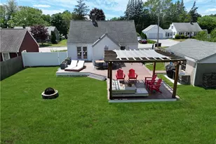 21 Lowell St, Coventry, RI 02816 - Photo 2