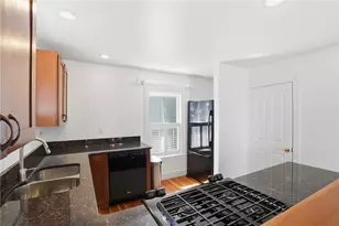 19 Third St, Newport, RI 02840 - Photo 14