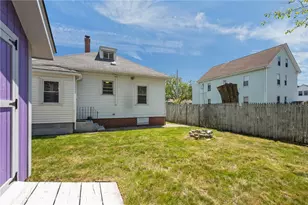 25 Fairfield Ave, Providence, RI 02909 - Photo 32