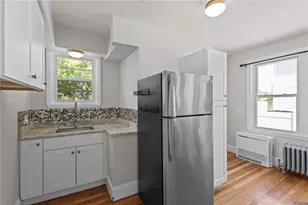 25 Fairfield Ave, Providence, RI 02909 - Photo 10