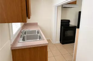 718 Dyer Ave, Cranston, RI 02920 - Photo 8