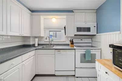 11 Doane Street, Cranston, RI 02910 - Photo 12
