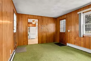 7 Esther St, Cranston, RI 02920 - Photo 14