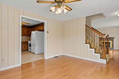 7 Esther Street, Cranston, RI 02920 - Photo 10