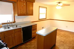 68 Zinnia Dr, Cranston, RI 02920 - Photo 8