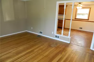 68 Zinnia Dr, Cranston, RI 02920 - Photo 6