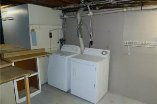 68 Zinnia Dr, Cranston, RI 02920 - Photo 22