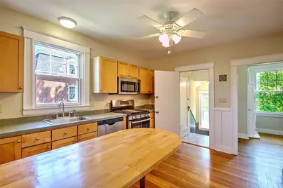 67 East Manning Street, Providence, RI 02906 - Photo 36