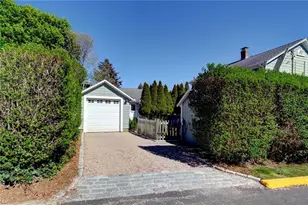 58 Bliss Rd, Newport, RI 02840 - Photo 10