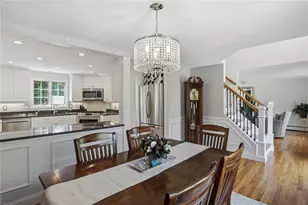 34 Brooks Farm Dr, Bristol, RI 02809 - Photo 12