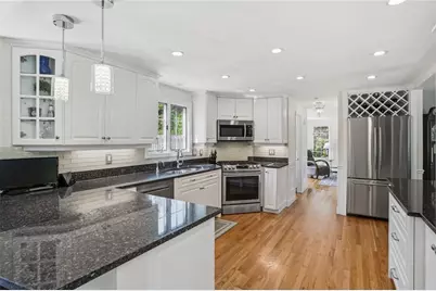 34 Brooks Farm Drive, Bristol, RI 02809 - Photo 8