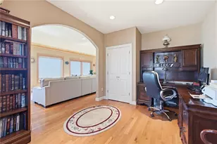 25 Narragansett St, North Kingstown, RI 02852 - Photo 32