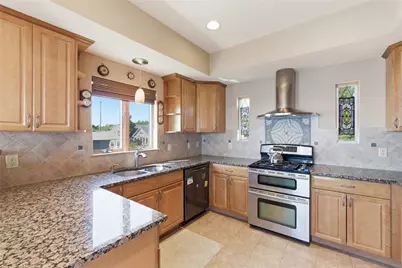 25 Narragansett Street, North Kingstown, RI 02852 - Photo 28