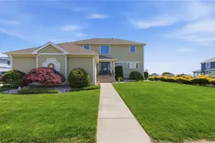 25 Narragansett St, North Kingstown, RI 02852 - Photo 16