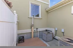 25 Narragansett St, North Kingstown, RI 02852 - Photo 20