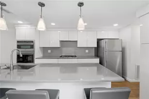 31 Sea Breeze Ln, Bristol, RI 02809 - Photo 10
