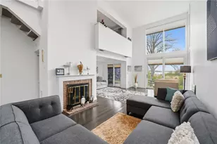 31 Sea Breeze Ln, Bristol, RI 02809 - Photo 16