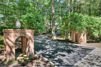 137 Signal Ridge Way, East Greenwich, RI 02818 - Photo 4