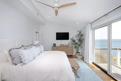 81 Bayside Avenue, Portsmouth, RI 02871 - Photo 12