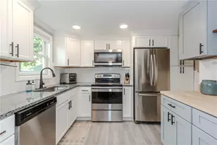 189 Underwood Ave, Warwick, RI 02888 - Photo 4
