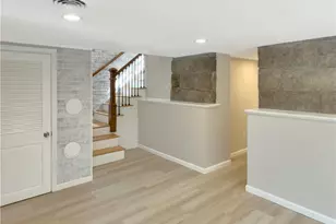 2185 Post Rd, South Kingstown, RI 02879 - Photo 20