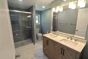 2185 Post Rd, South Kingstown, RI 02879 - Photo 12