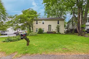 55 Betony Rd, Narragansett, RI 02874 - Photo 1