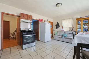 19 Elm St, Cumberland, RI 02864 - Photo 10