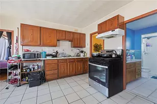 19 Elm St, Cumberland, RI 02864 - Photo 8