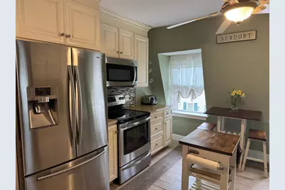 4 Hammond Street #5, Newport, RI 02840 - Photo 2