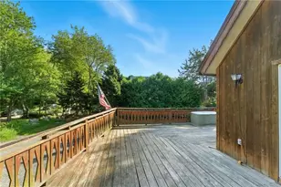 130 S Niantic Dr, Charlestown, RI 02813 - Photo 4