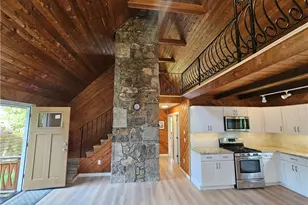 130 S Niantic Dr, Charlestown, RI 02813 - Photo 14