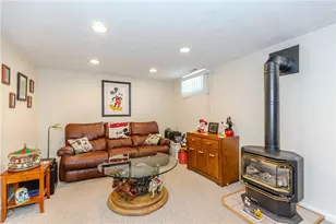 32 Orchard Meadows Dr, Smithfield, RI 02917 - Photo 32