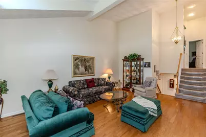32 Orchard Meadows Drive, Smithfield, RI 02917 - Photo 8